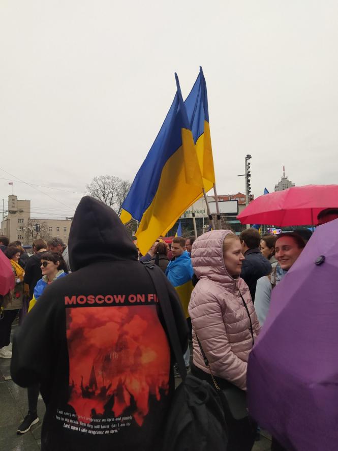 Новини Вінниці - фото з Два роки і тисячі жертв змінили світову риторику: вінничанка про акцію підтримки України у Сербії