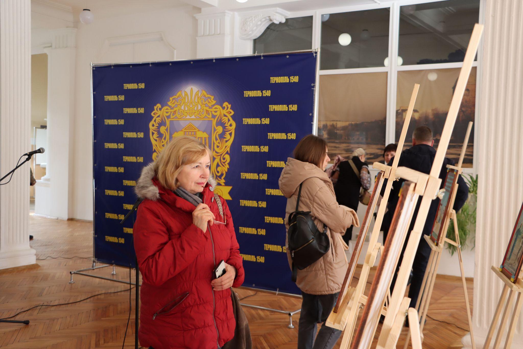 Новини Тернополя - фото з «Українські ангели»: у Тернополі військовий капелан з Луцька показав унікальні ікони