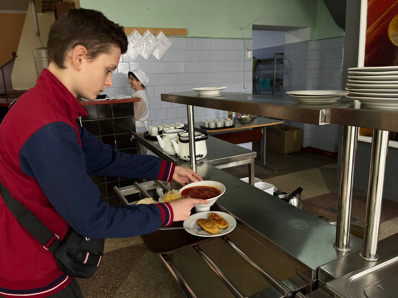 Новини Тернополя - фото з 50 гривень на обід. Чим годують у шкільних їдальнях – перевірили «20 хвилин»