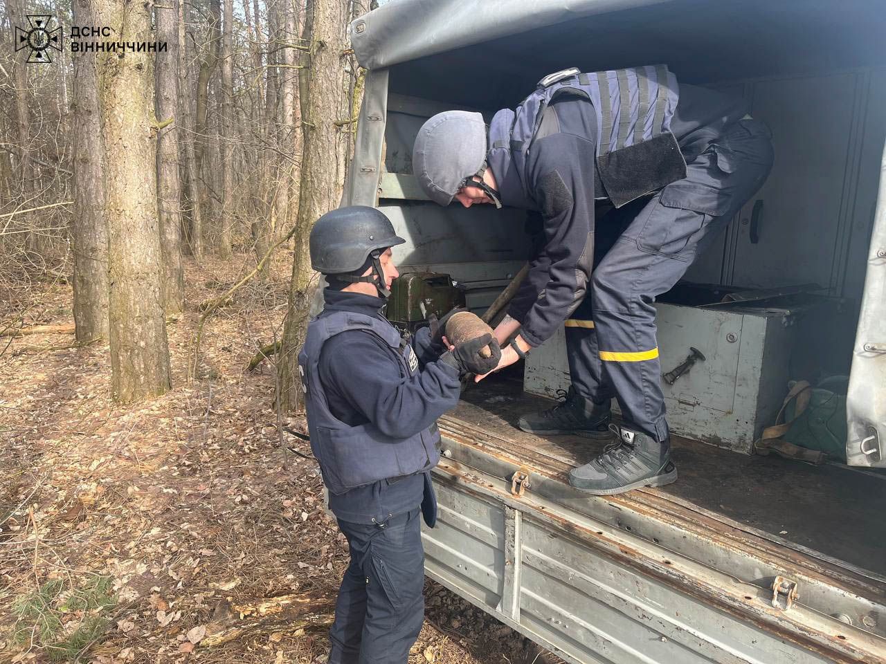 Новини Вінниці - фото з Надзвичайники Вінниччини знищили 125-міліметровий артснаряд