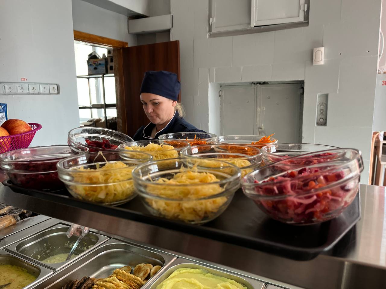 Новини Тернополя - фото з 50 гривень на обід. Чим годують у шкільних їдальнях – перевірили «20 хвилин»