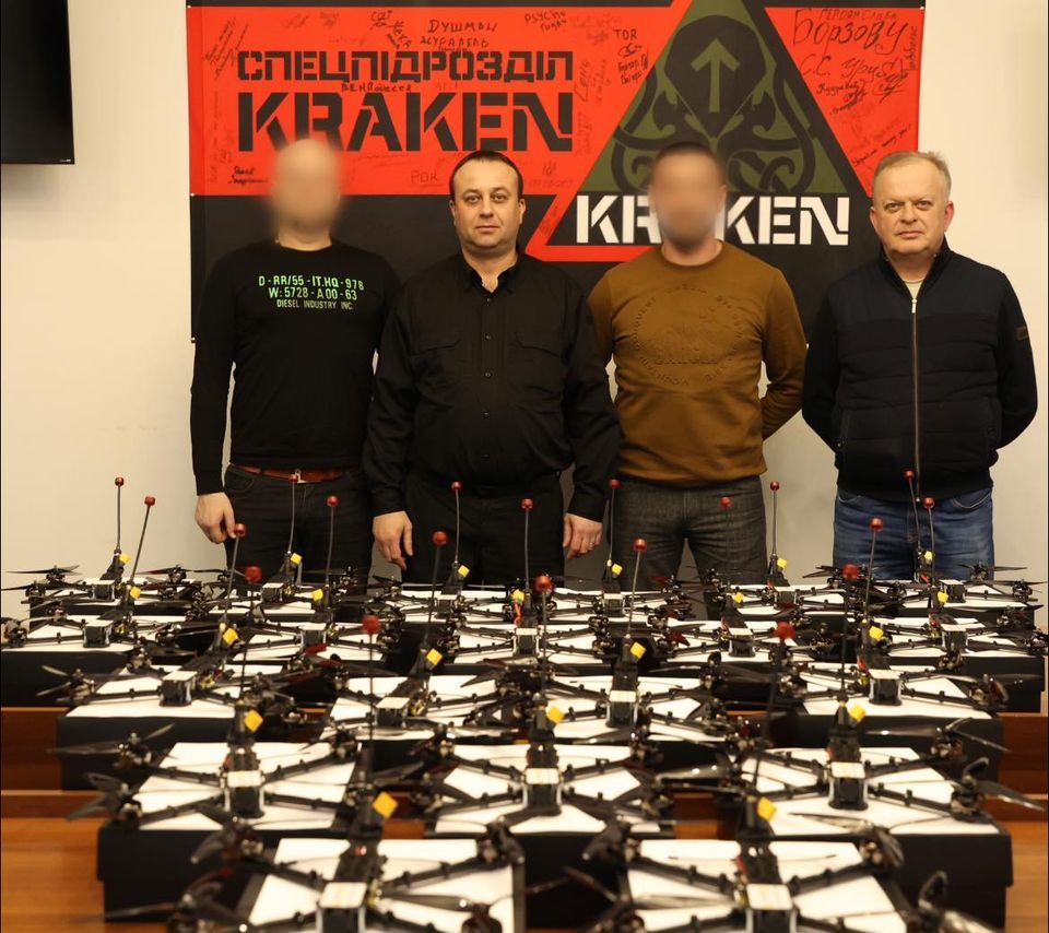 Новини Вінниці - фото з Вінниця передала бійцям спецпідрозділу «KRAKEN» 20 FPV-дронів