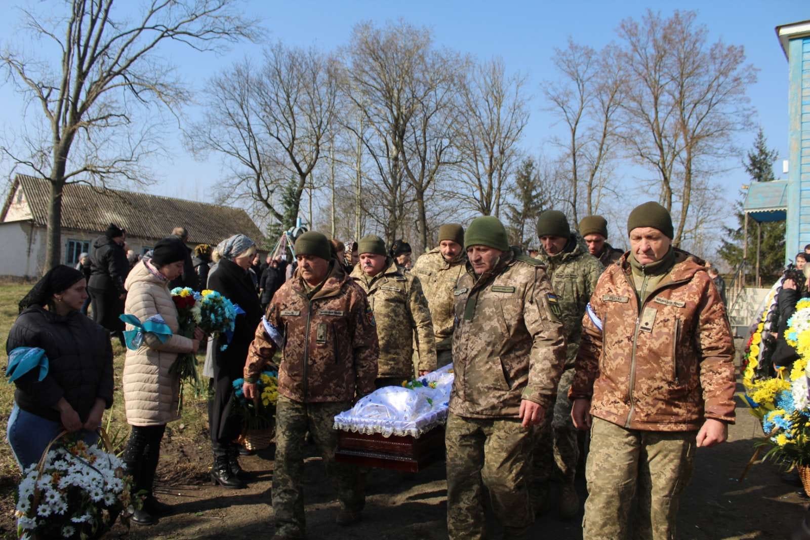 Новини Тернополя - фото з На Тернопільщині попрощалися із захисником Олександром Анімушком