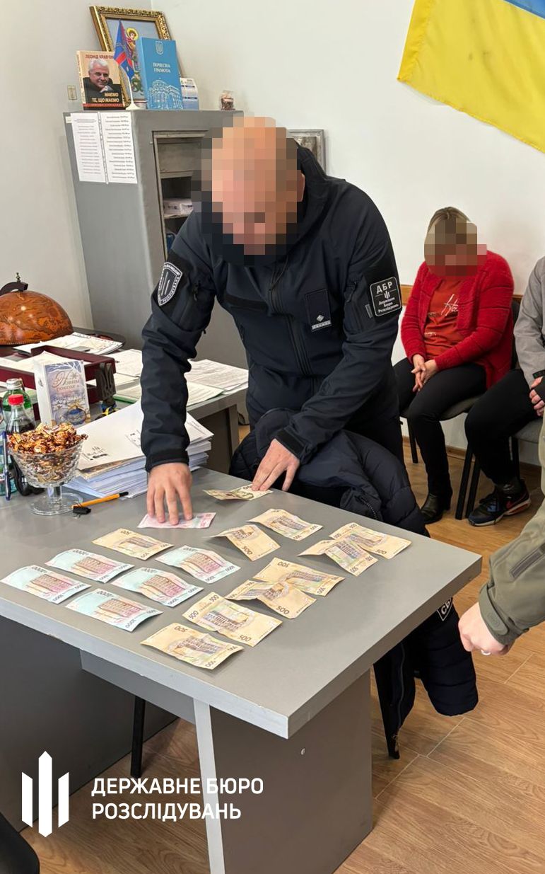 Новини Вінниці - фото з За що керівник Виконавчої служби у Жмеринці Юрій Сокуренко вимагав у жінки 250 тисяч? ОНОВЛЕНО