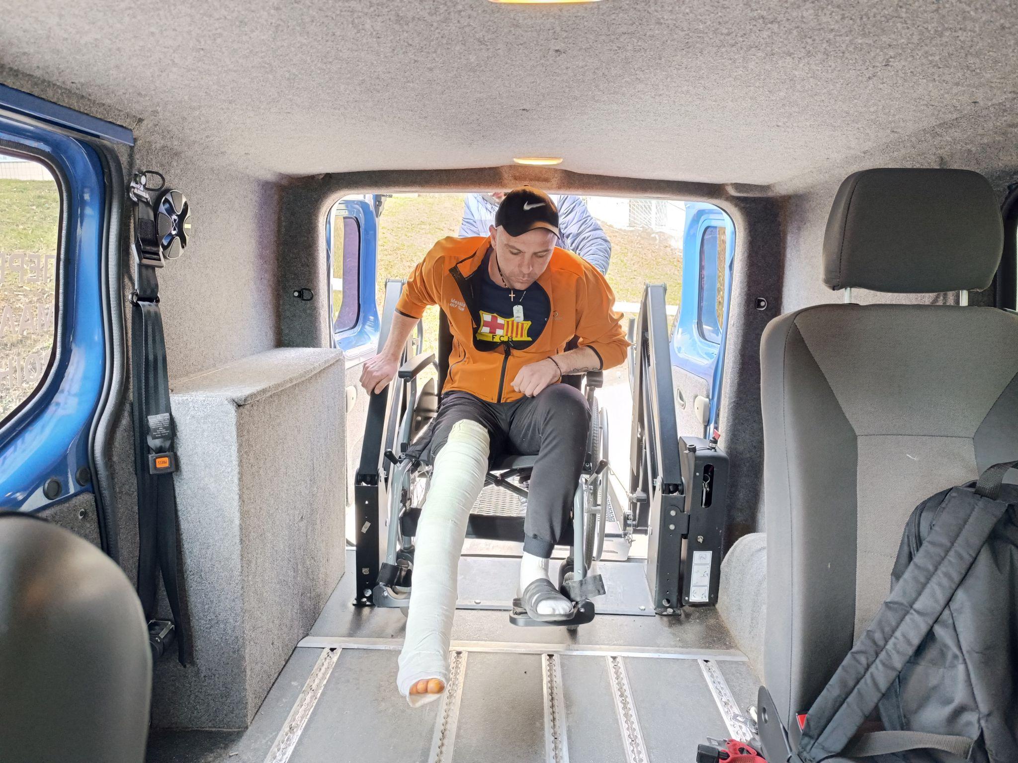 Новини Тернополя - фото з «Вперше за довгий час відчув життя». Як у Тернополі працює безплатне таксі для військових