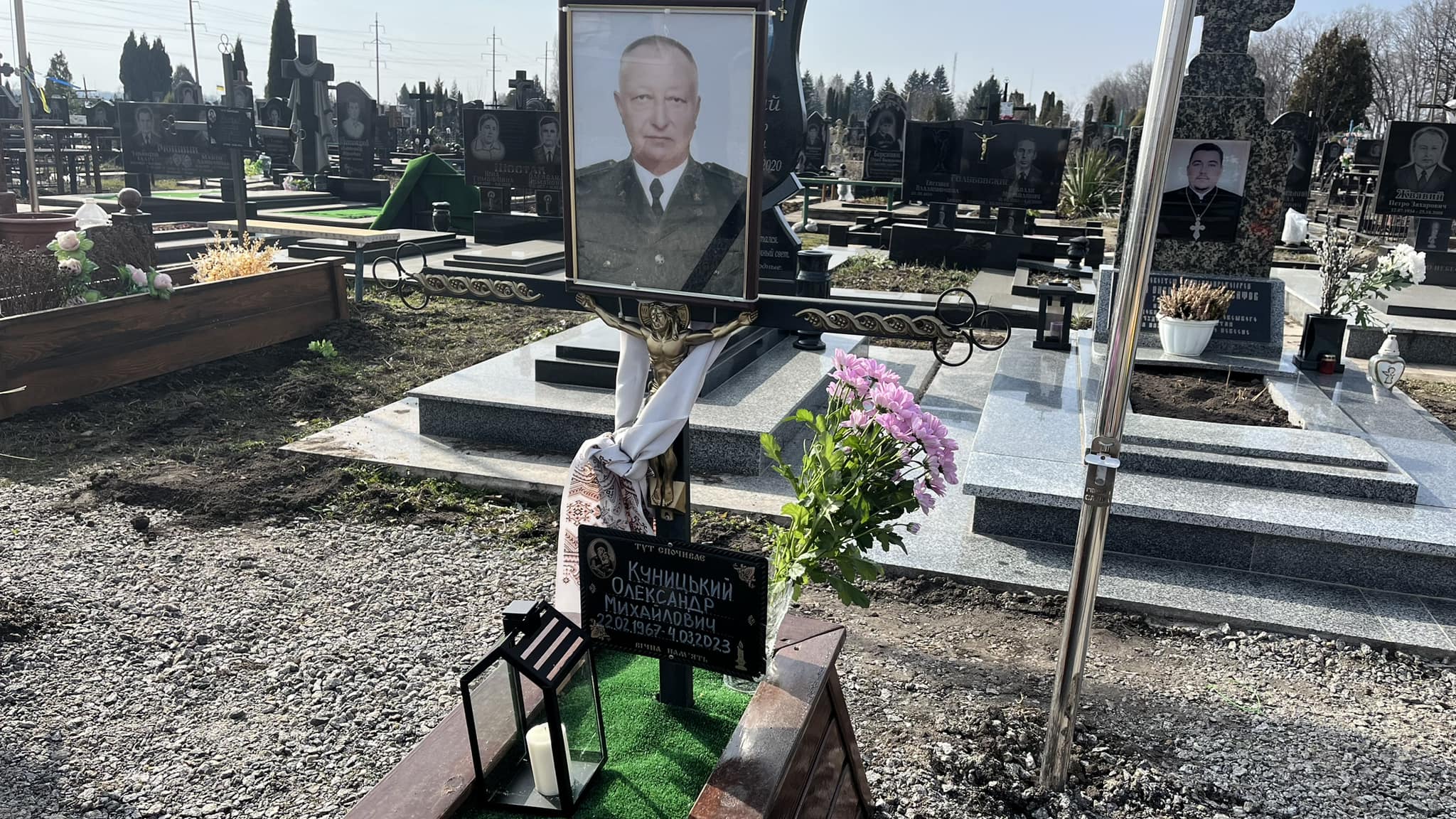 Новини Козятина - фото з Минає рік, як від страшної хвороби помер наш Захисник, підполковник Олександр Куницький