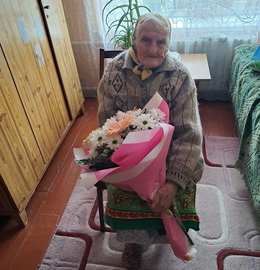 Новини Хмельницького - фото з 100-річний ювілей відсвяткувала жителька Старокостянтинівської громади