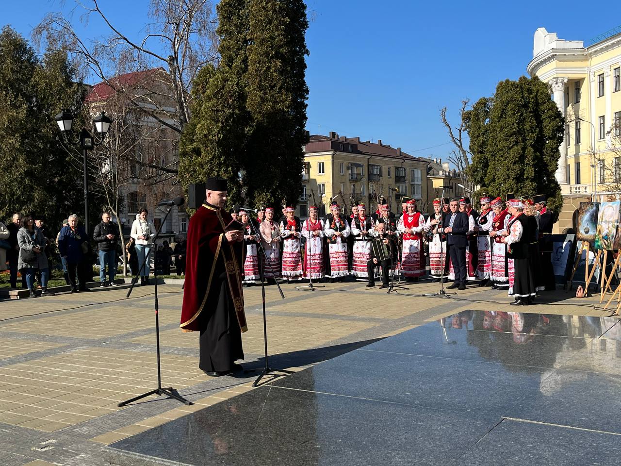 Новини Тернополя - фото з Кобзарю — 210! У Тернополі вшанували пам‘ять Тараса Шевченка