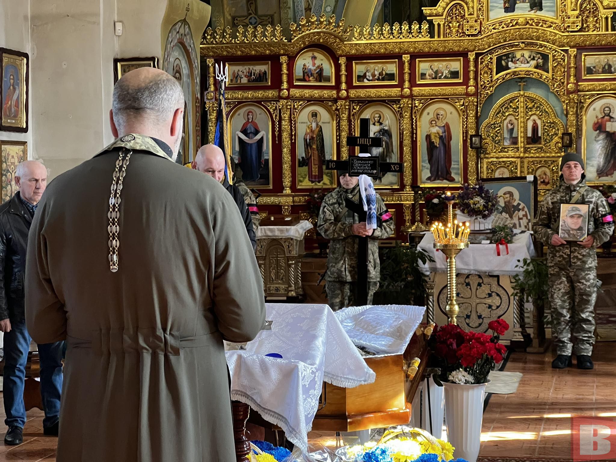 Новини Хмельницького - фото з «Син буде ним пишатися». У Хмельницькому попрощалися з Олександром Кузьменком