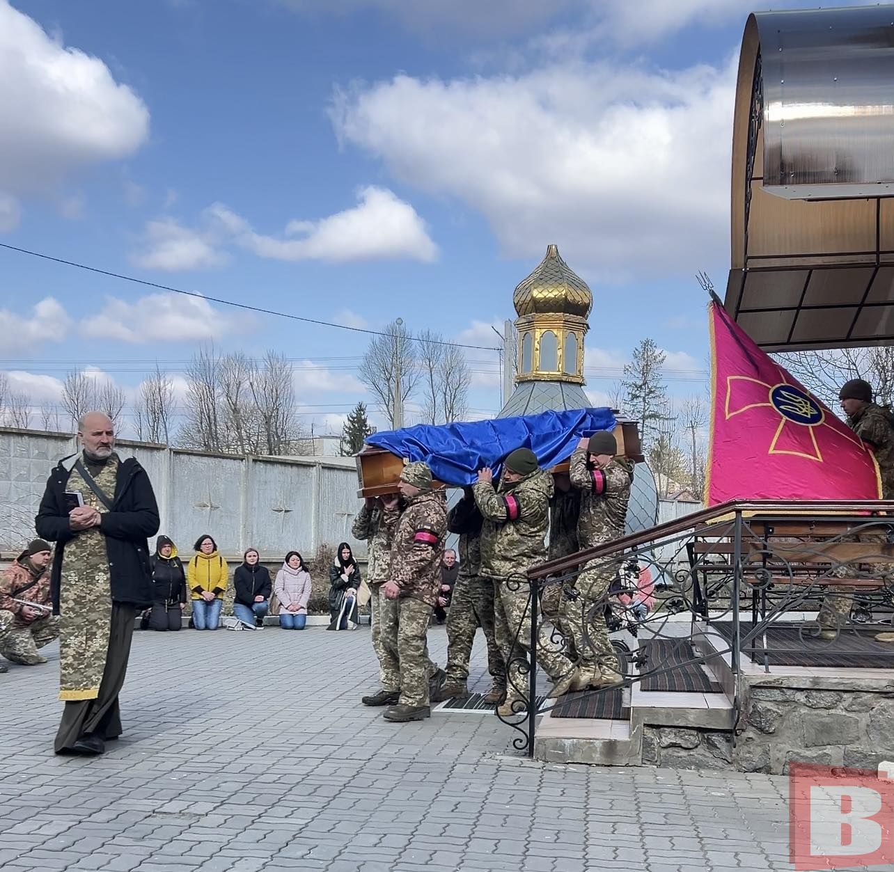 Новини Хмельницького - фото з «Син буде ним пишатися». У Хмельницькому попрощалися з Олександром Кузьменком