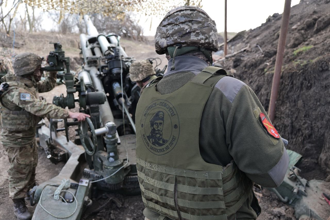 Новини Тернополя - фото з Артилеристи тернопільської бригади відпрацьовують по ворогу з посланнями Шевченка