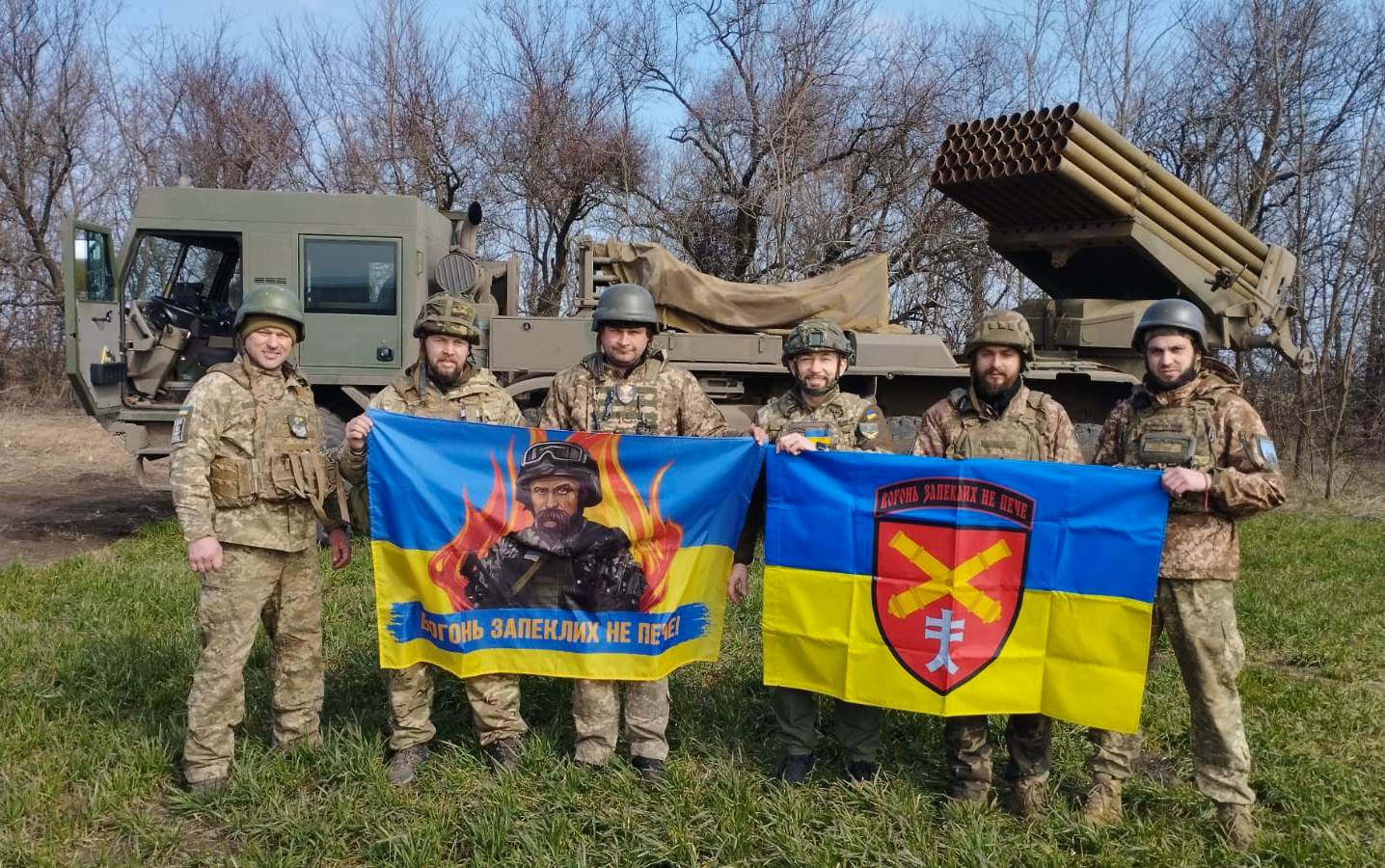 Новини Тернополя - фото з Артилеристи тернопільської бригади відпрацьовують по ворогу з посланнями Шевченка