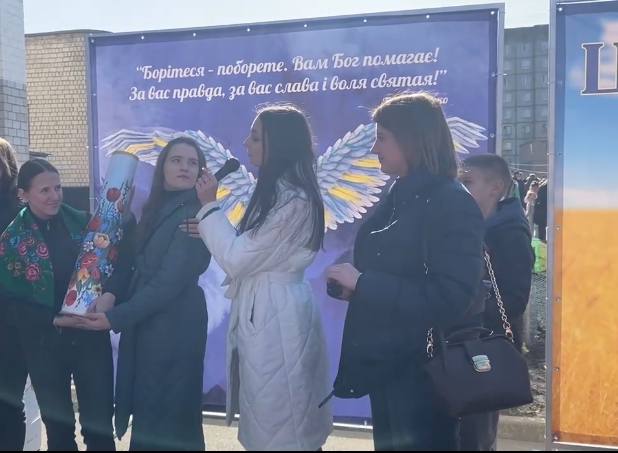 Новини Вінниці - фото з Ярмарок-фестиваль «Тарасова смачна країна» на підтримку ЗСУ: 27-й ліцей зібрав рекордну суму