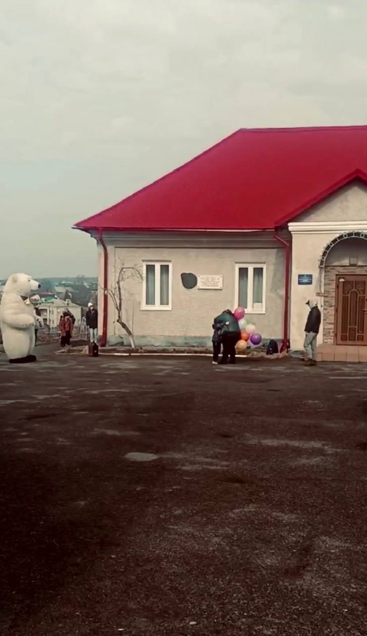 Новини Тернополя - фото з Незабутній сюрприз: мама приїхала з передової до сина на День його народження