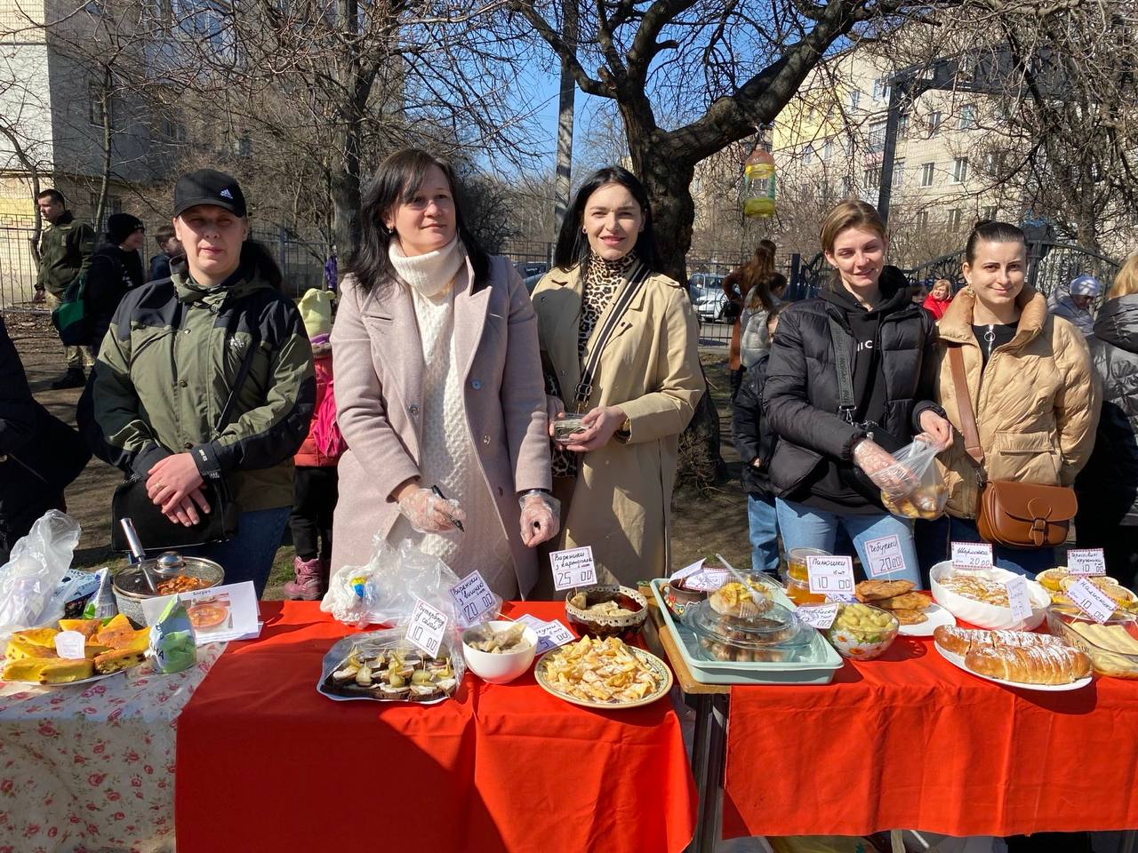Новини Вінниці - фото з Ярмарок-фестиваль «Тарасова смачна країна» на підтримку ЗСУ: 27-й ліцей зібрав рекордну суму