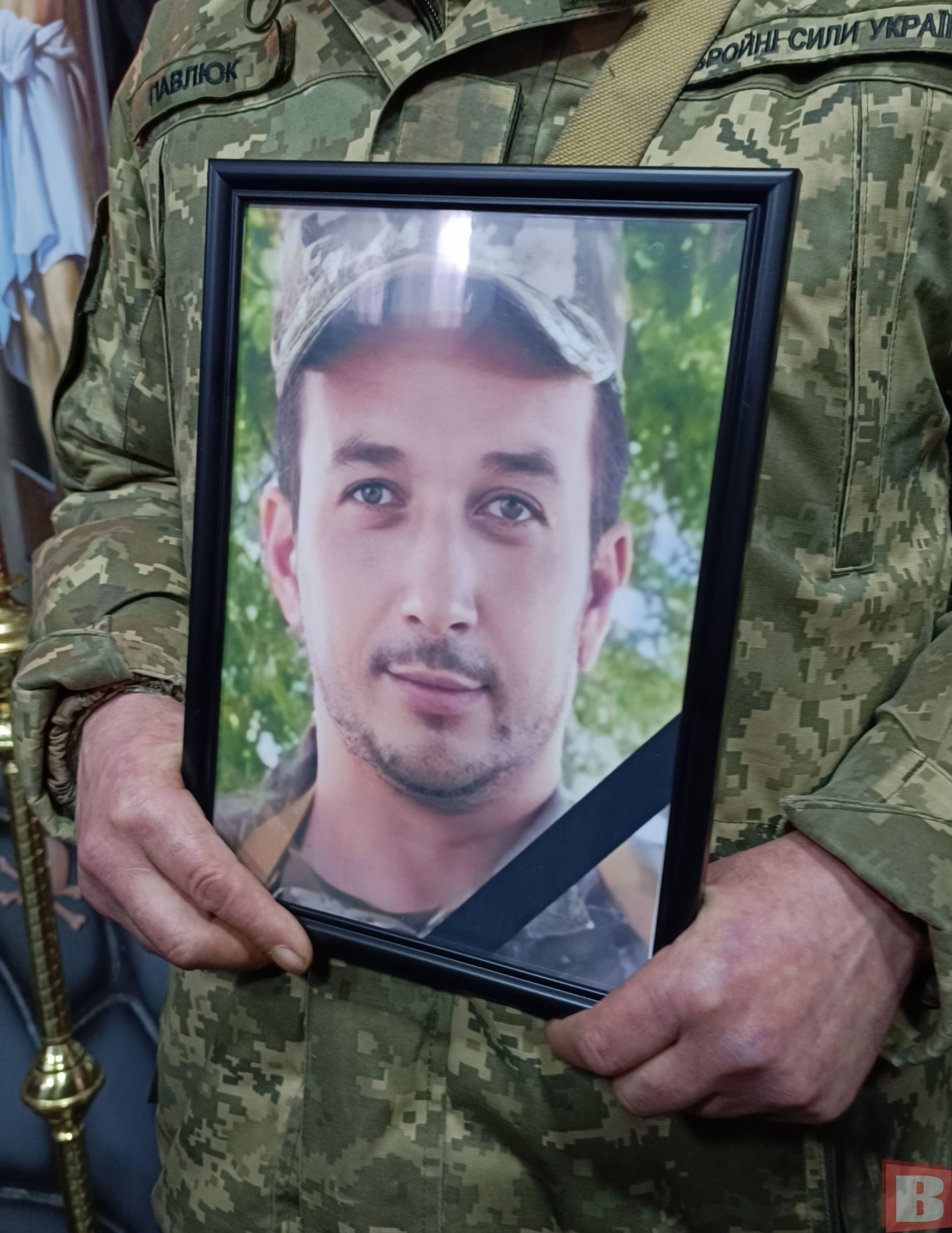 Новини Хмельницького - фото з У Хмельницькому попрощались із солдатом Володимиром Максимінчуком