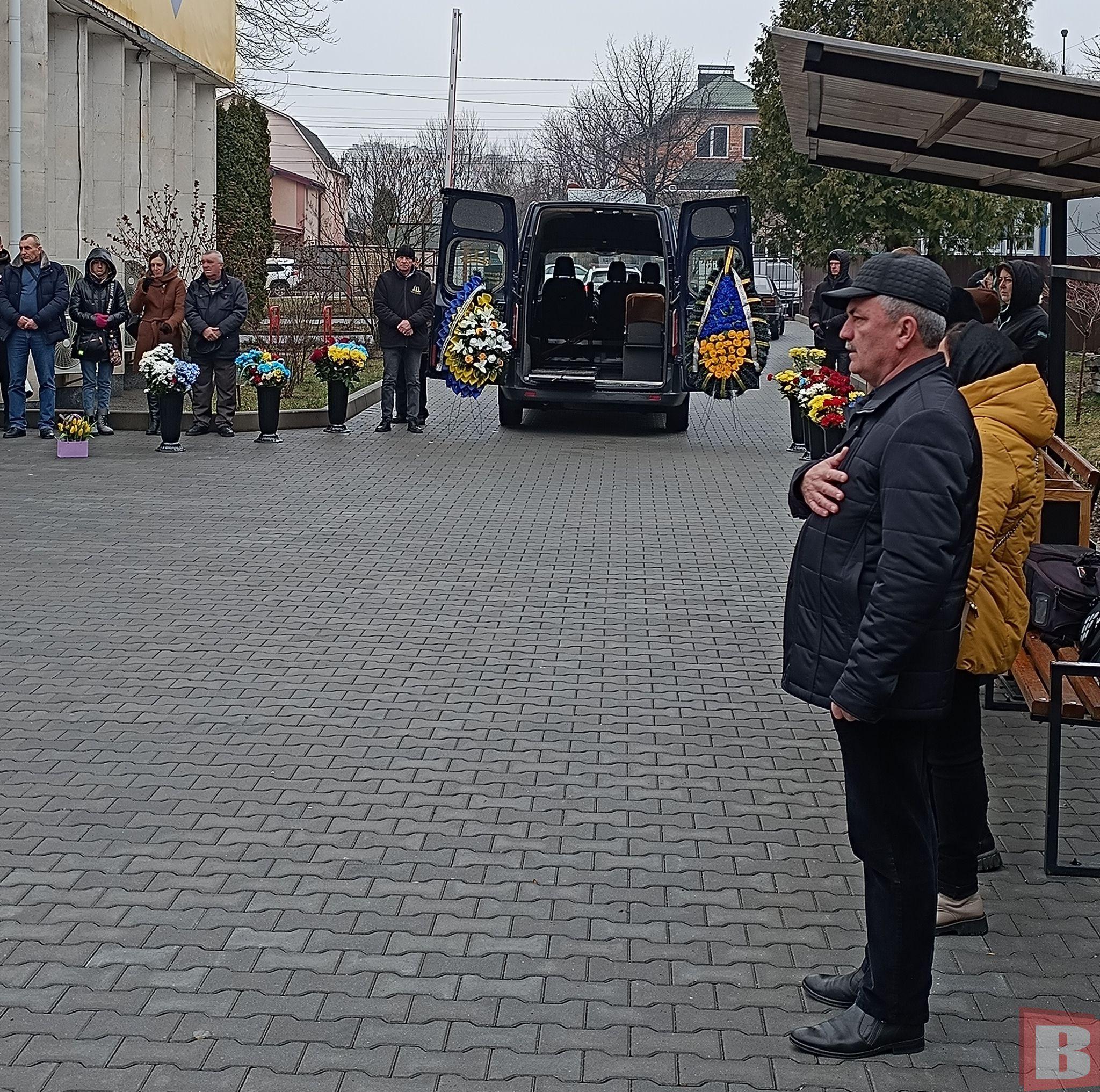 Новини Хмельницького - фото з У Хмельницькому попрощались із солдатом Володимиром Максимінчуком