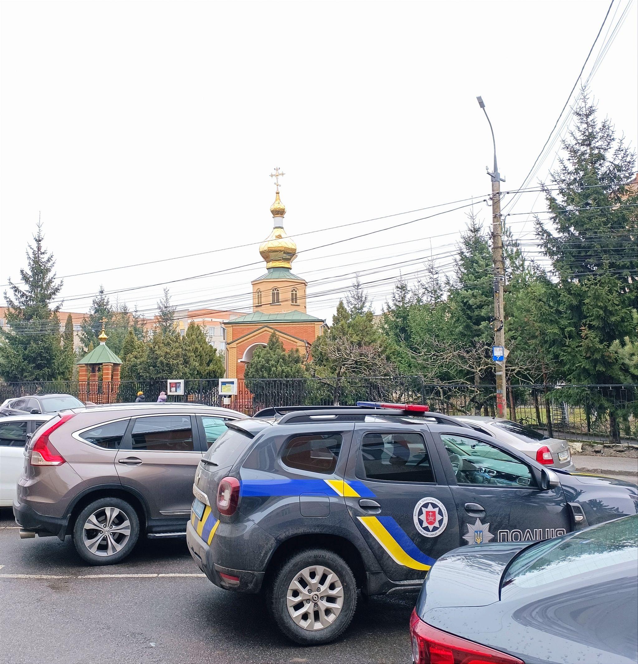 Новини Вінниці - фото з Рейдерське захоплення чи добровільний перехід? У Вінниці спалахнув черговий релігійний конфлікт