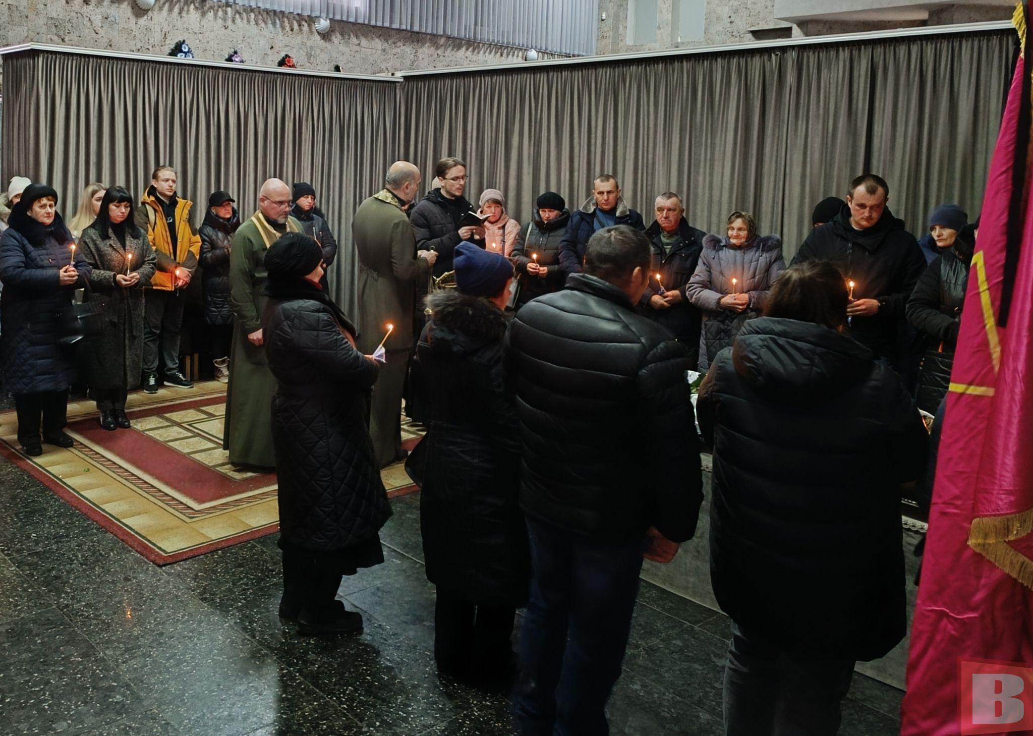 Новини Хмельницького - фото з У Хмельницькому попрощались із солдатом Володимиром Максимінчуком