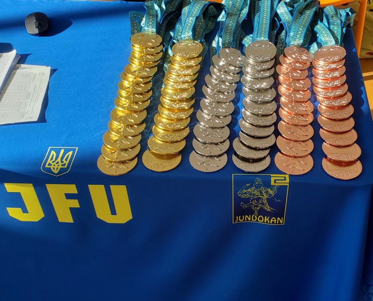 Новини Тернополя - фото з Каратисти з Тернопільщини завоювали 10 нагород на Чемпіонаті України