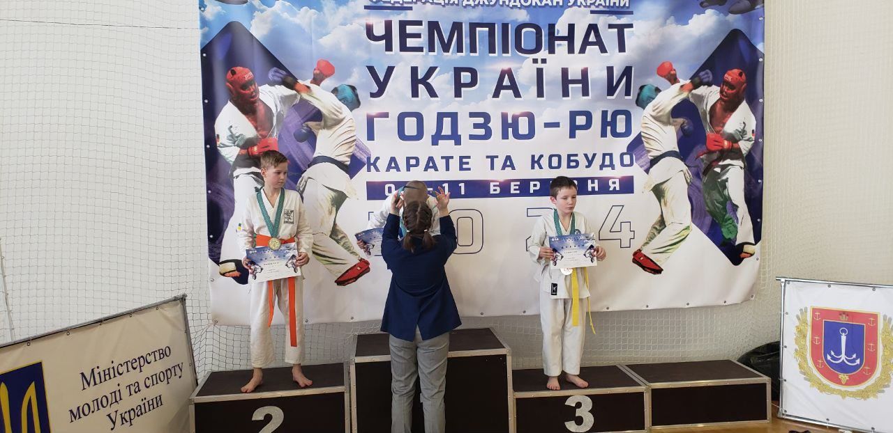 Новини Тернополя - фото з Каратисти з Тернопільщини завоювали 10 нагород на Чемпіонаті України