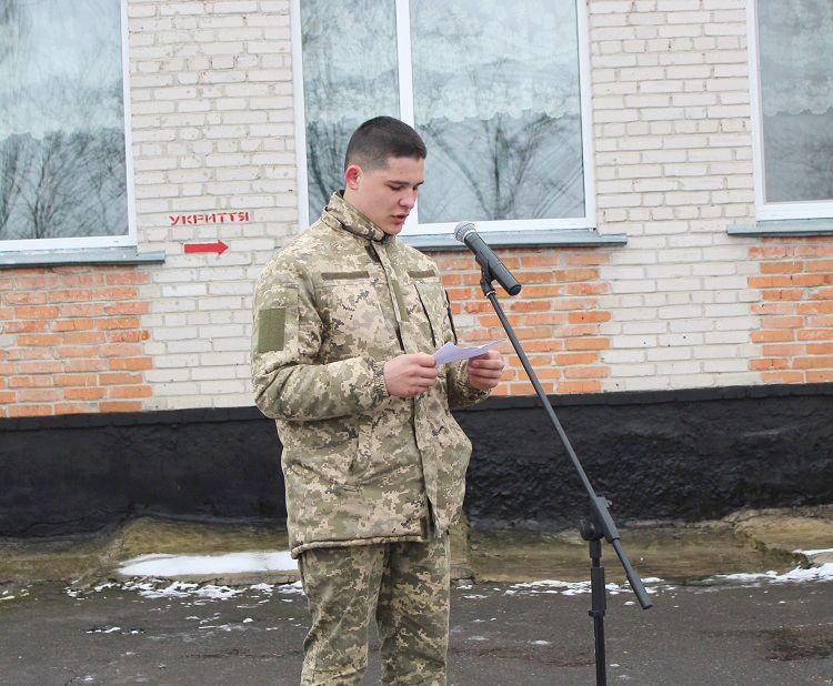 Новини Вінниці - фото з «Піду за тата воювати». Після загибелі батька син вступив до військового ліцею