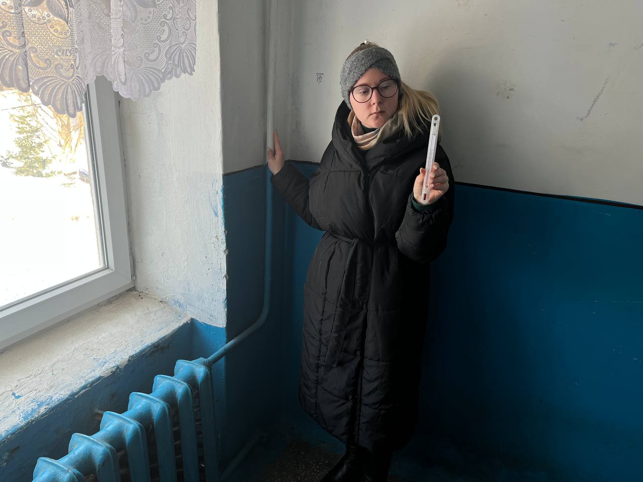 Новини Тернополя - фото з Батареї у під’їзді холодні, а платіжка на 500 грн і більше. Як комунальники пояснюють такі суми?