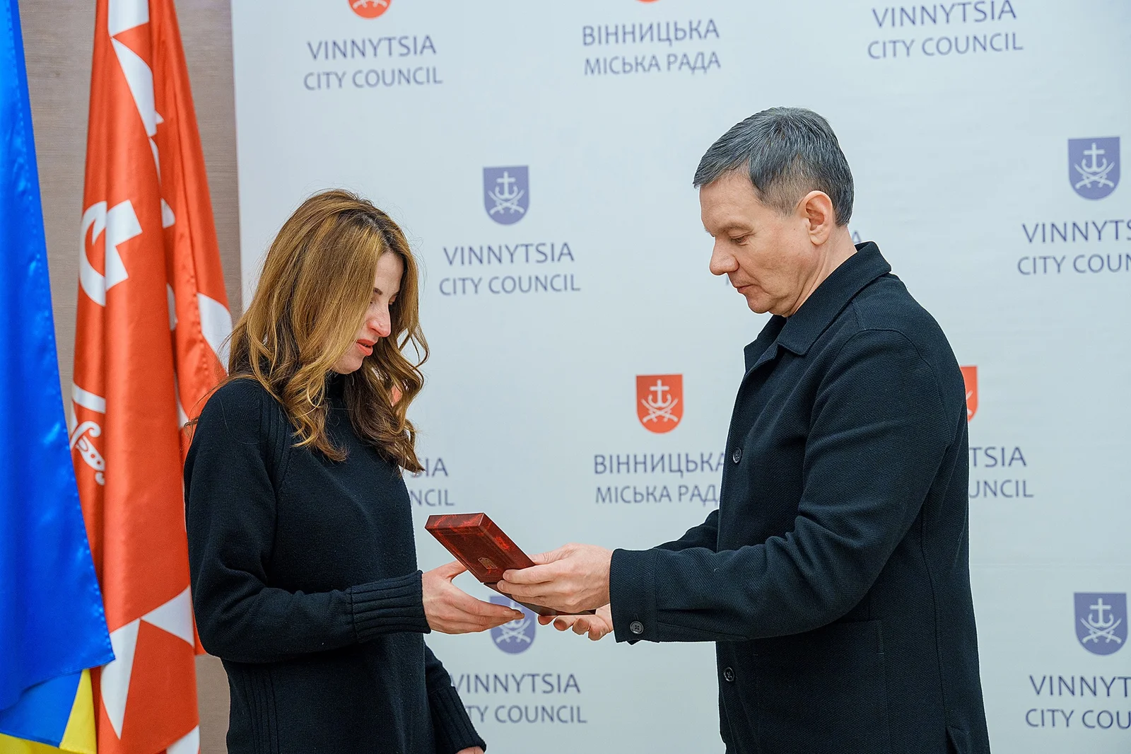 Новини Вінниці - фото з Дружина загиблого на війні Віталія Кудрика отримала орден чоловіка