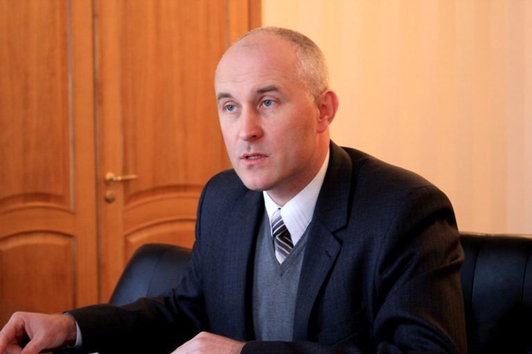 Новини Тернополя - фото з Суд визнав депутата Тернопільської обласної ради Любомира Крупу загиблим на війні Заступник голови облради мешкає в незавершеному будинку поблизу Тернополя?  – ГАЛАС