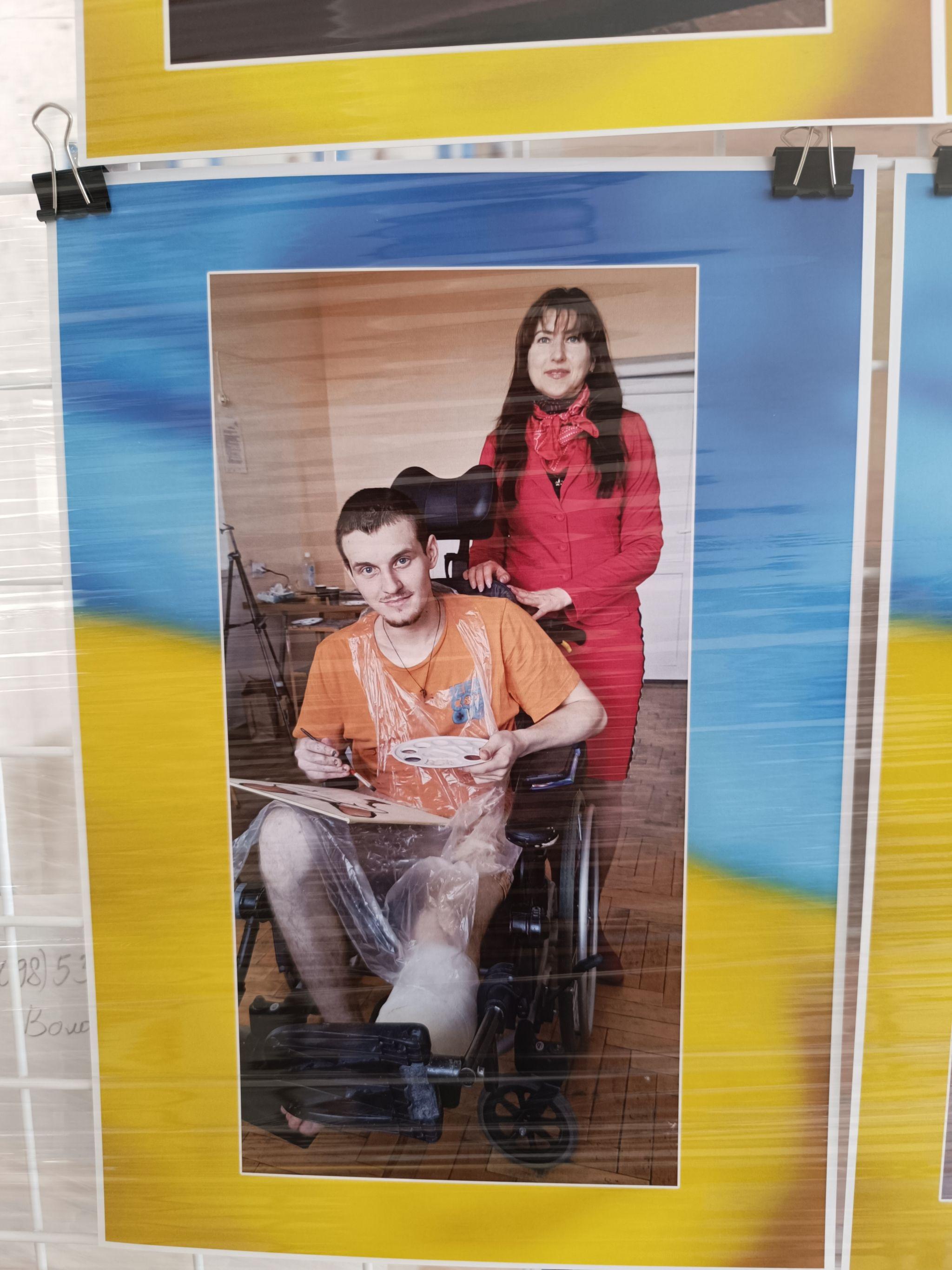 Новини Тернополя - фото з «За малюнками приховані біль і втрати»: військові під час реабілітації намалювали картини (ФОТО)