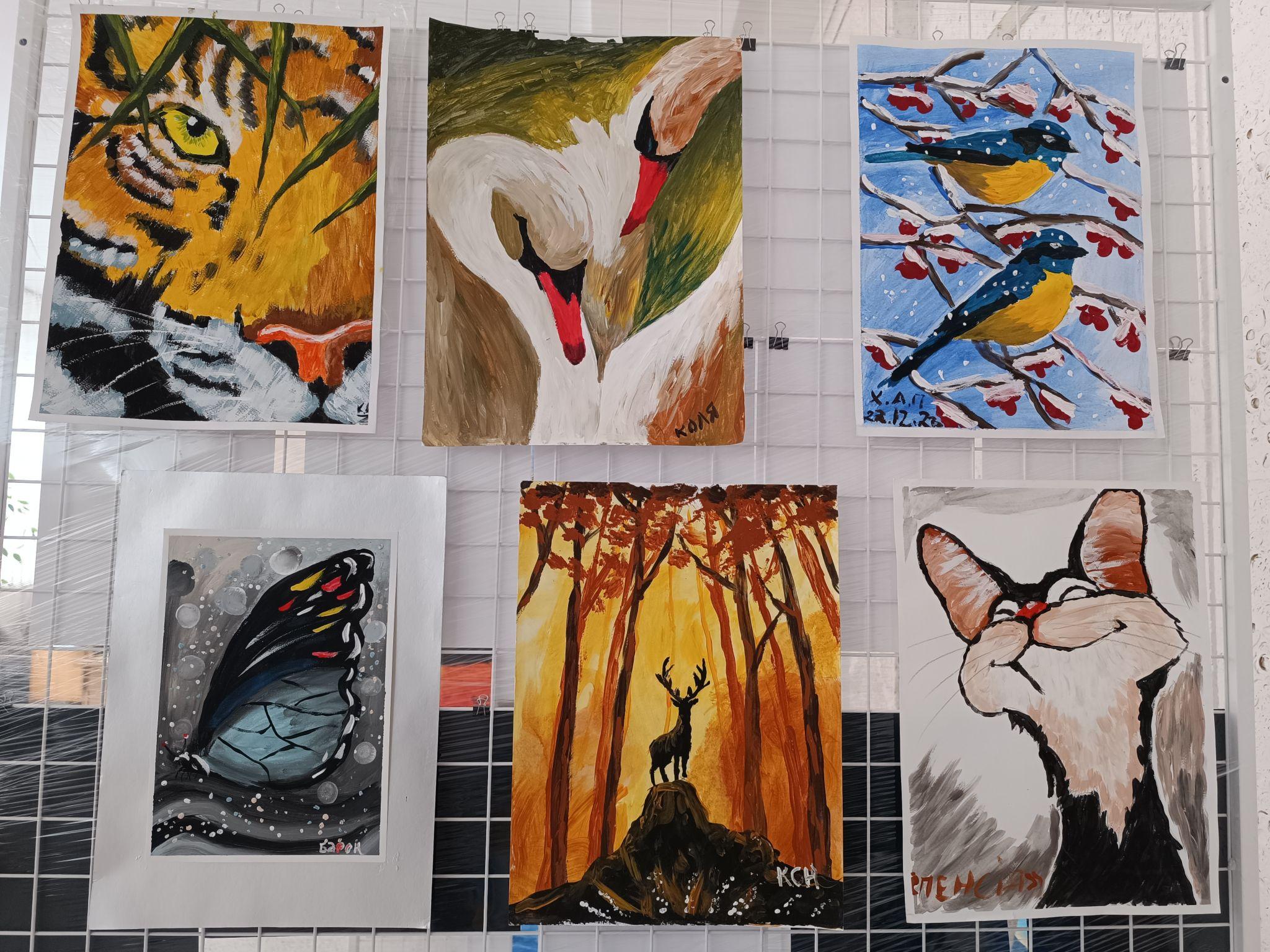 Новини Тернополя - фото з «За малюнками приховані біль і втрати»: військові під час реабілітації намалювали картини (ФОТО)