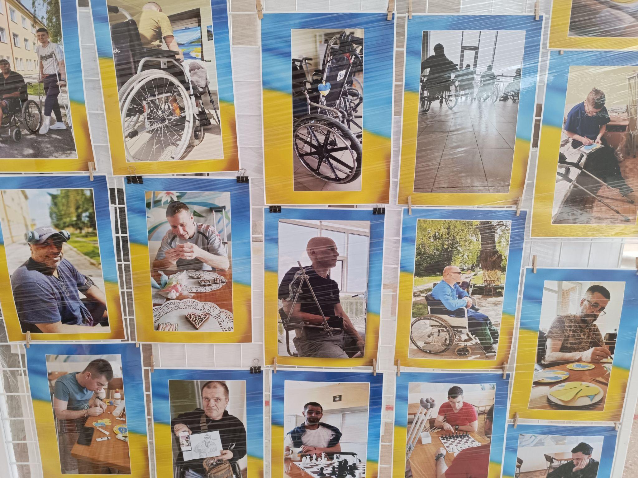 Новини Тернополя - фото з «За малюнками приховані біль і втрати»: військові під час реабілітації намалювали картини (ФОТО)