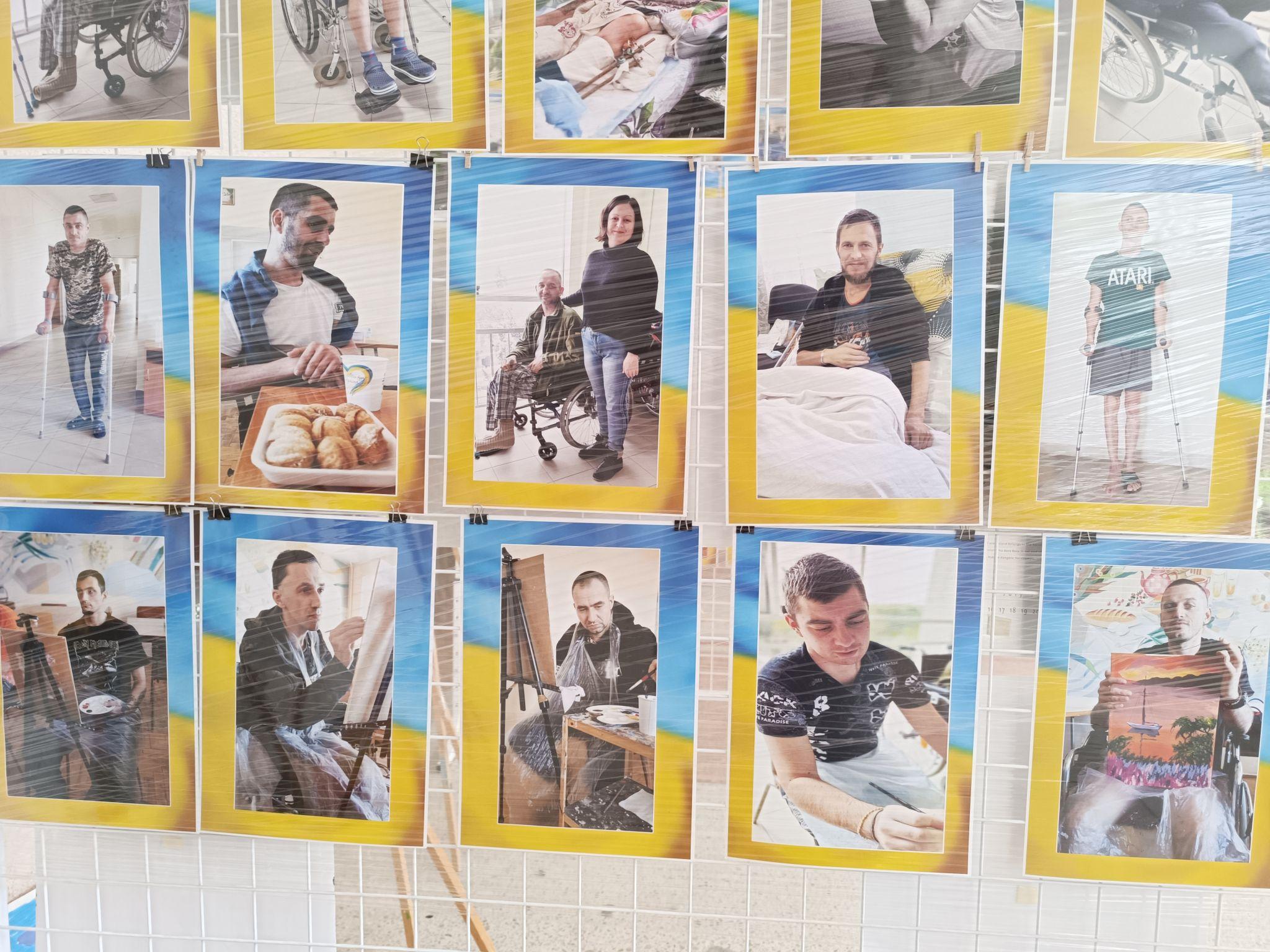 Новини Тернополя - фото з «За малюнками приховані біль і втрати»: військові під час реабілітації намалювали картини (ФОТО)