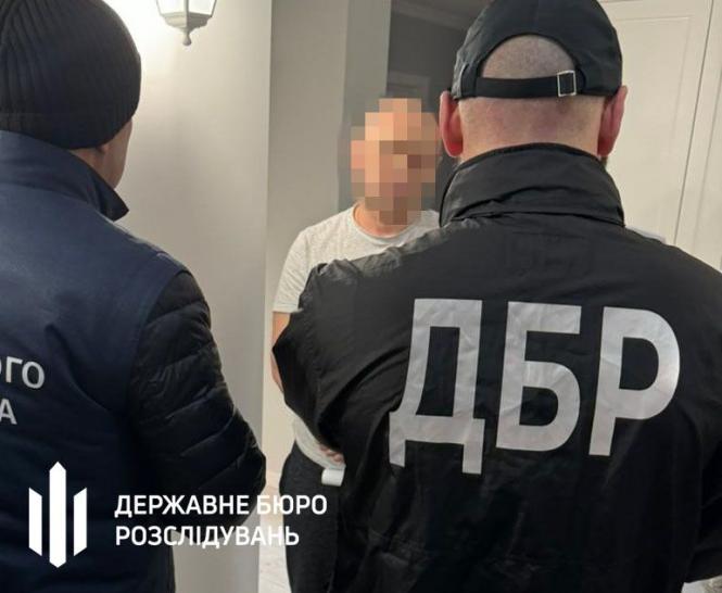 Новини Хмельницького - фото з Затримали колишнього посадовця ЗСУ, який хотів купити завод у Хмельницькому