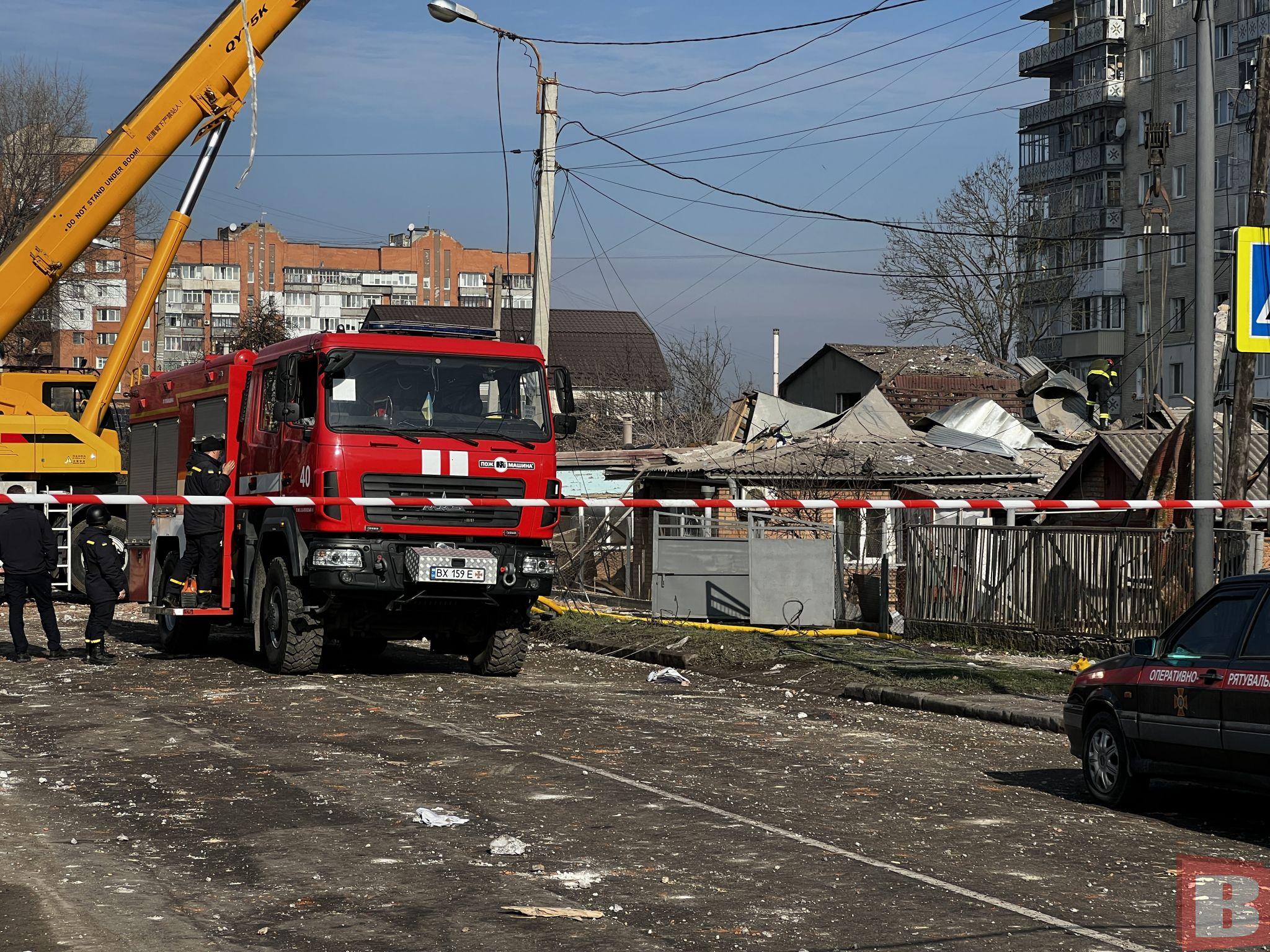 Новини Хмельницького - фото з «Сім’я була дуже хороша». Попрощалися з хмельничанами, які загинули через ракетний удар