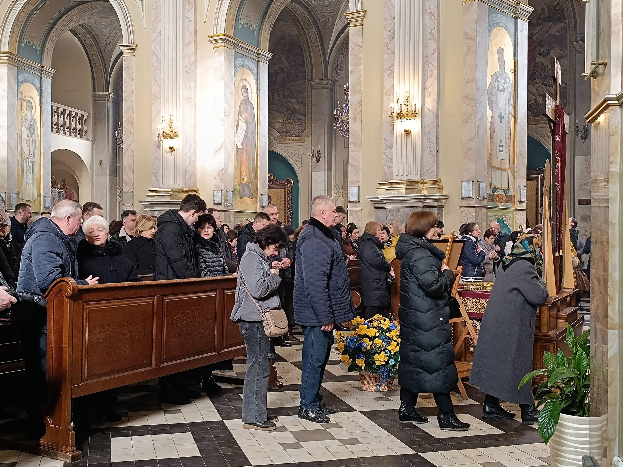 Новини Тернополя - фото з Рік, як не з нами Любомир Крупа. У Тернополі вшанували пам’ять полеглого Героя