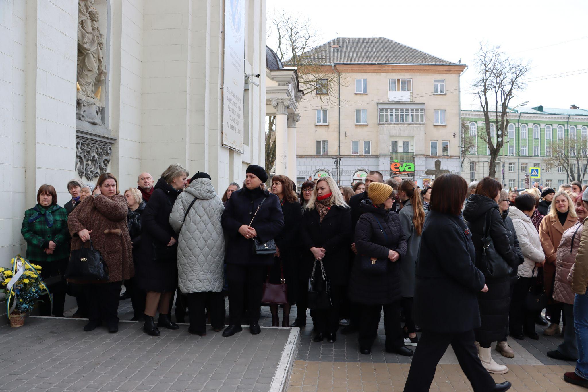 Новини Тернополя - фото з Рік, як не з нами Любомир Крупа. У Тернополі вшанували пам’ять полеглого Героя