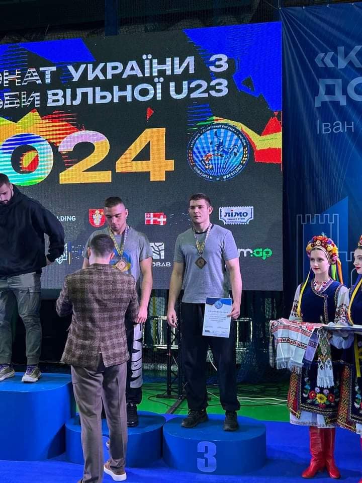 Новини Тернополя - фото з Спортсмен з Вишнівця представить Україну на чемпіонаті Європи з вільної боротьби