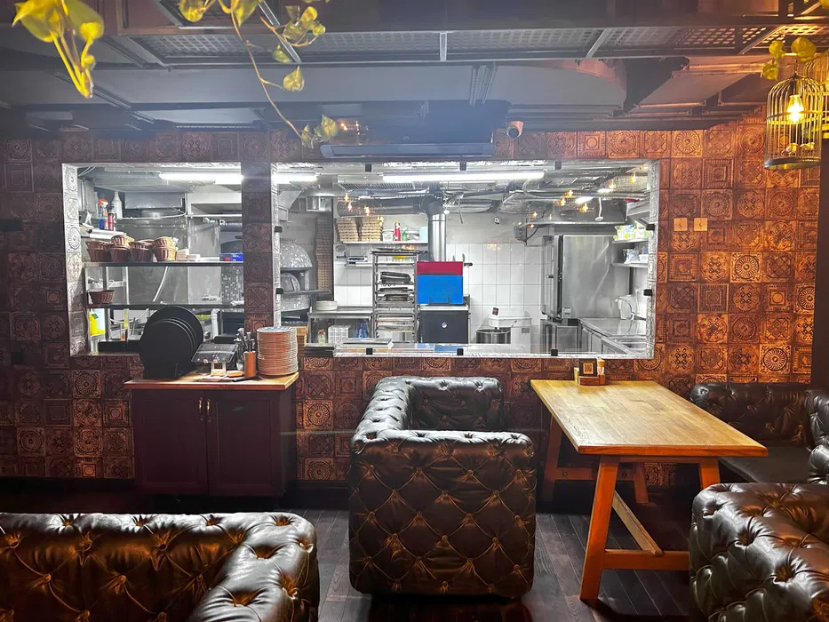 Новини Тернополя - фото з Від 50 тисяч до 11 мільйонів грн: скільки коштує готовий бізнес, який продають у Тернополі?