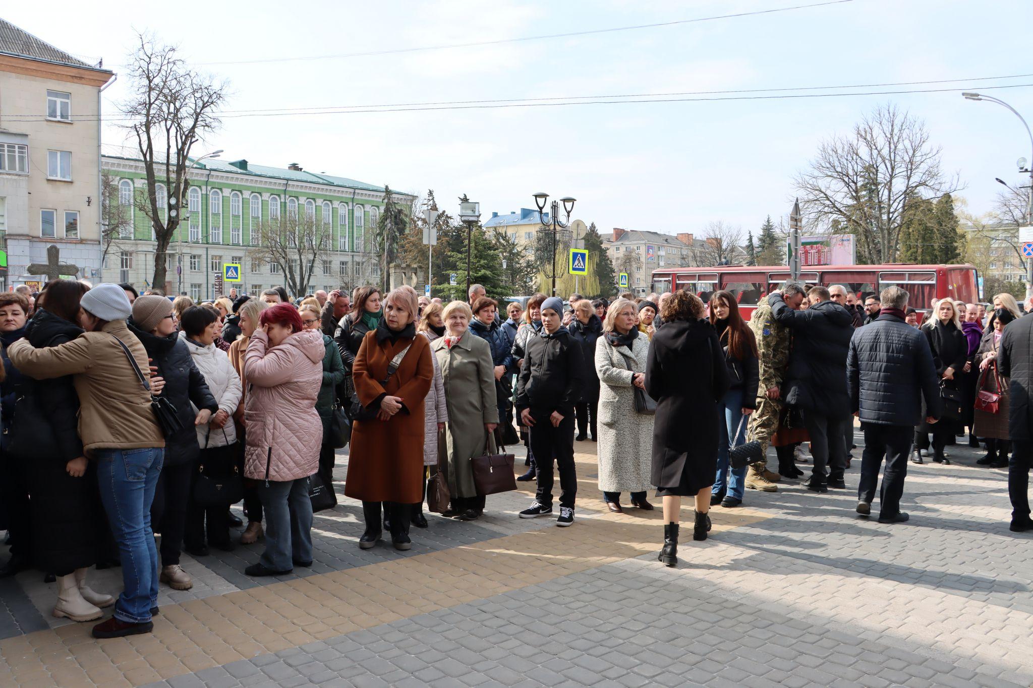 Новини Тернополя - фото з Рік, як не з нами Любомир Крупа. У Тернополі вшанували пам’ять полеглого Героя