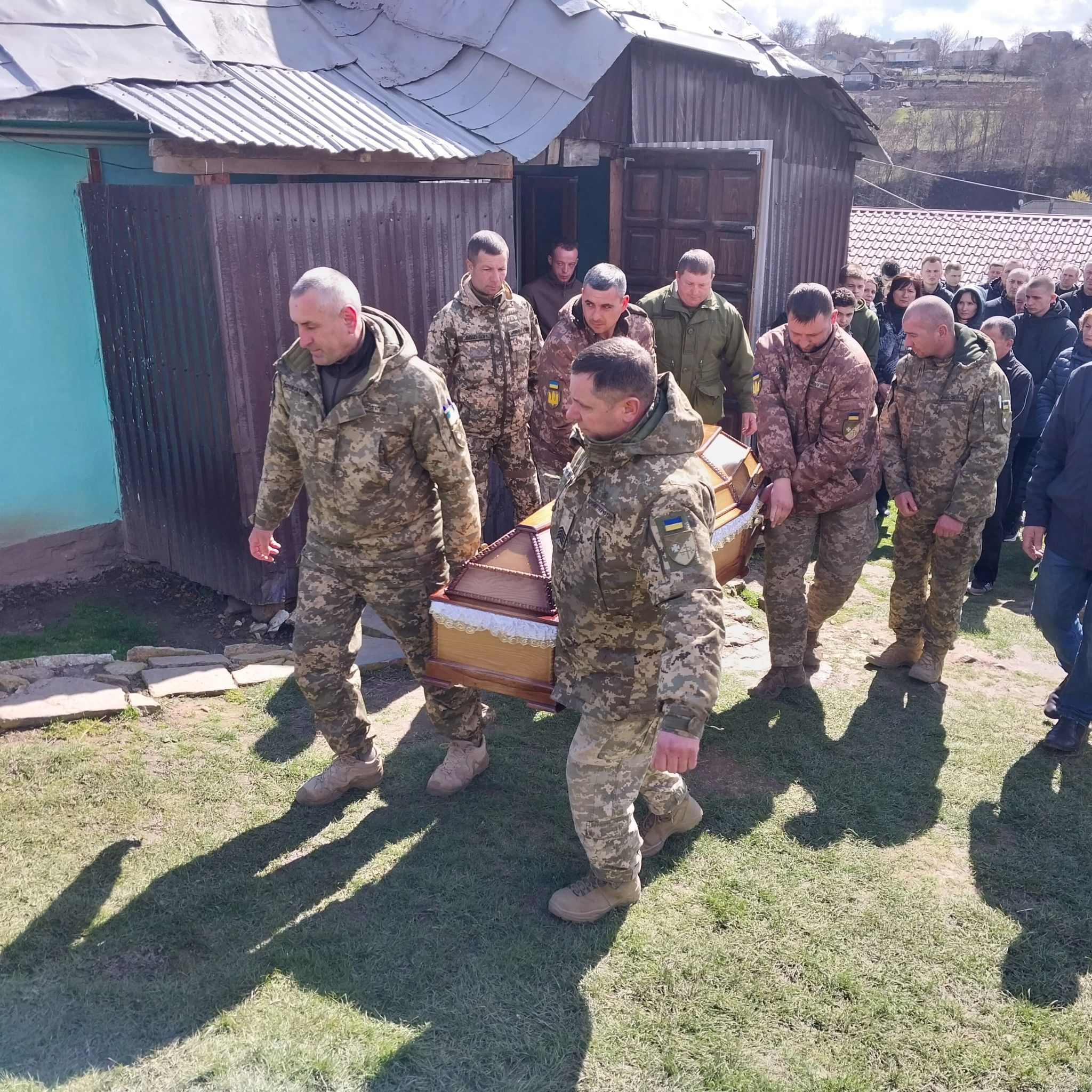 Новини Тернополя - фото з У Борщівській громаді попрощалися з воїном Павлом Пантєєвим