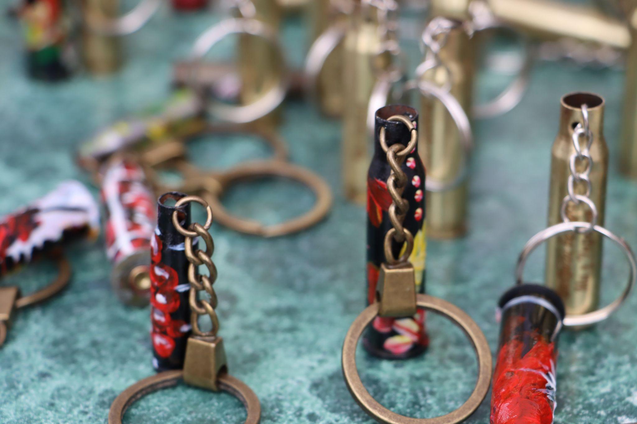 Новини Тернополя - фото з Волонтери ярмаркували у центрі Тернополя і збирали гроші на тактичні аптечки для захисників