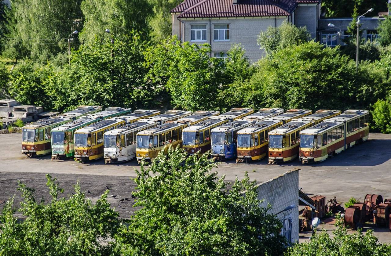 Новини Вінниці - фото з Різати не можна лишити. У Вінниці пішли на брухт понад 40 трамваїв і тролейбусів