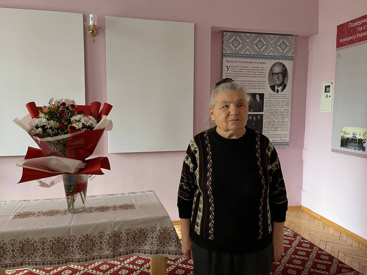 Новини Тернополя - фото з Кур’єрці газети «RIA плюс» – 80 років! Вітаємо нашу Ірину Авраменко з ювілеєм