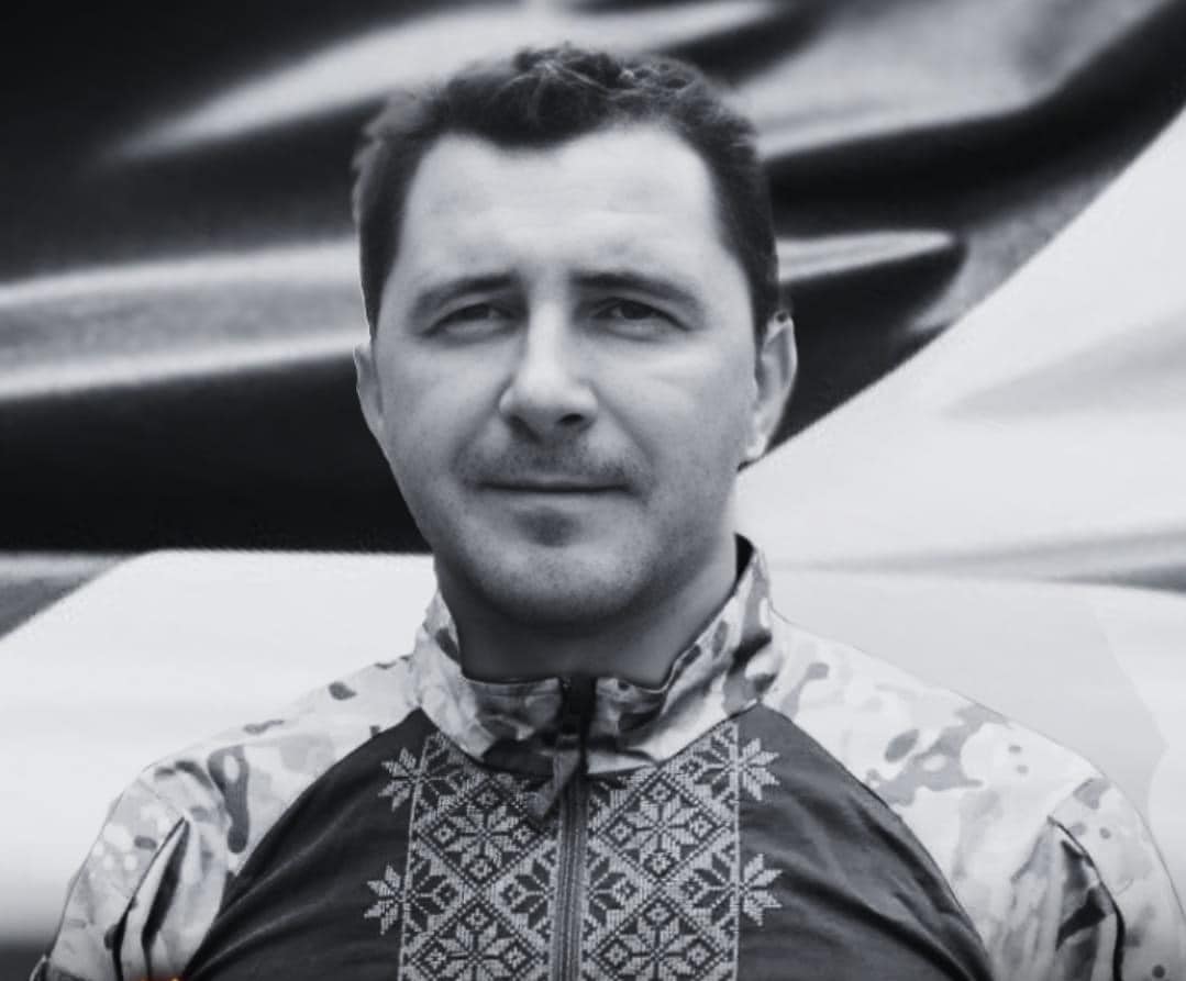 Возможно, это черно-белое изображение (1 человек)