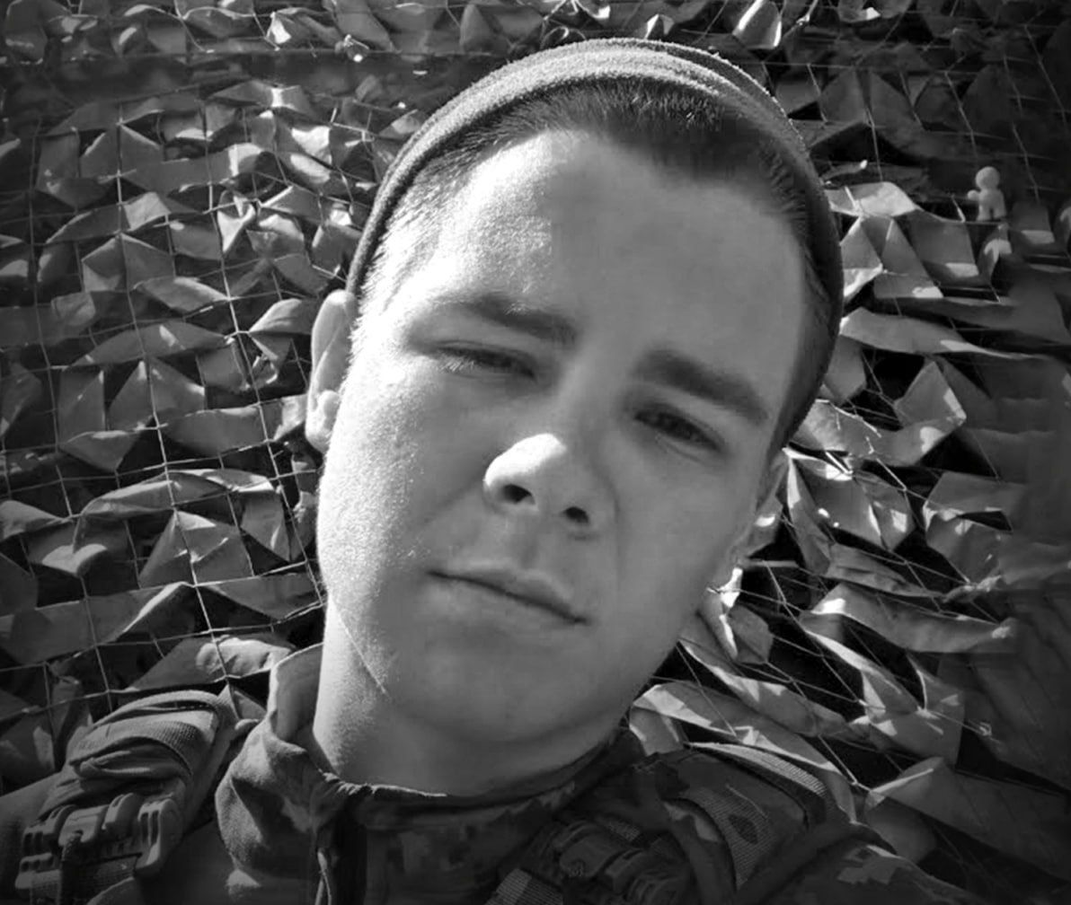 Новини Вінниці - фото з Сьогодні в останню путь вінничани проводжатимуть 21-річного Владислава Бойчука