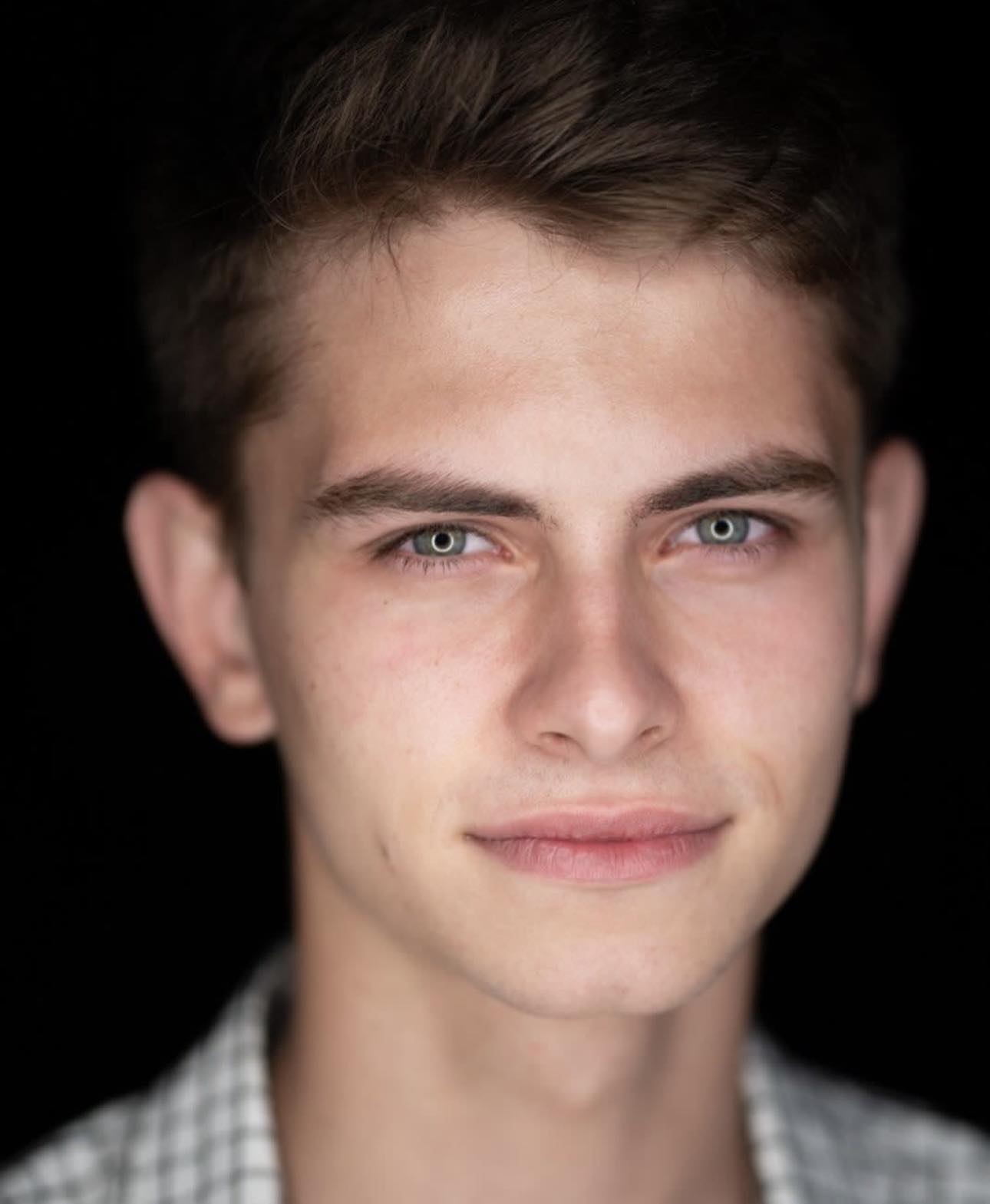 Новини Хмельницького - фото з Йому було 24: загинув доброволець з Хмельницького Тарас Мельник Нет описания.