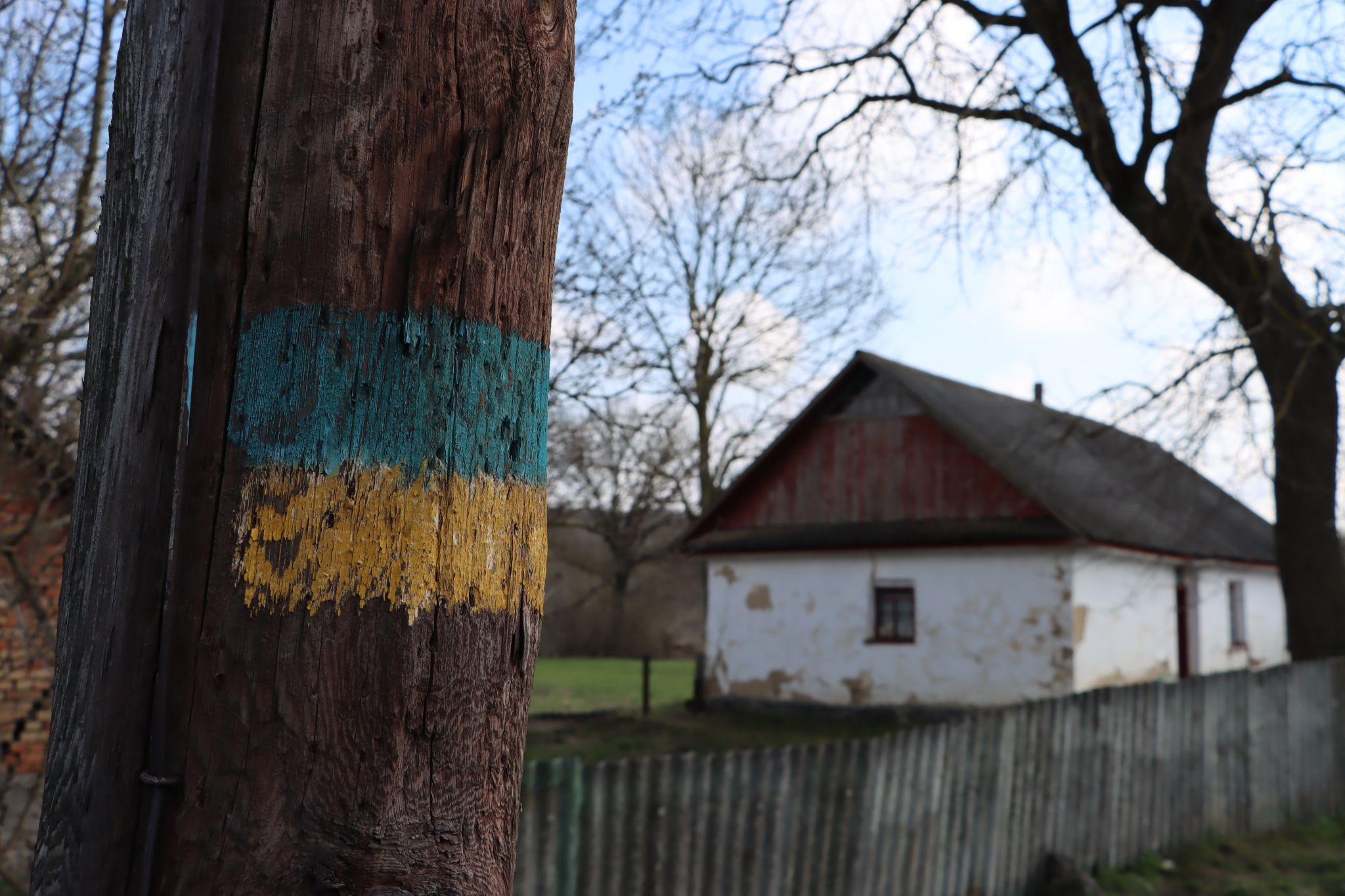 Новини Тернополя - фото з Як отець Філюк та мешканці села Шушківці відновили покинуті хати для переселенців. Репортаж