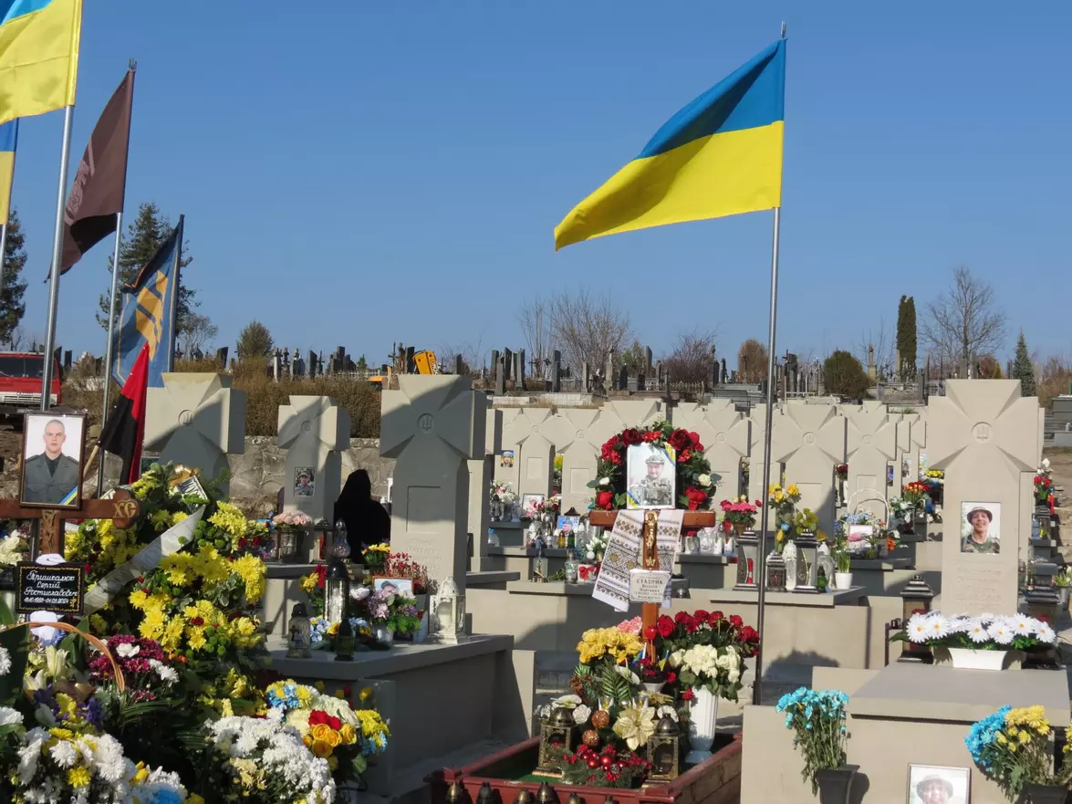 Новини Тернополя - фото з «Ми зробимо так, як хочемо»: родина Стадників просить суд визнати незаконним облаштування «Пантеону Героїв»