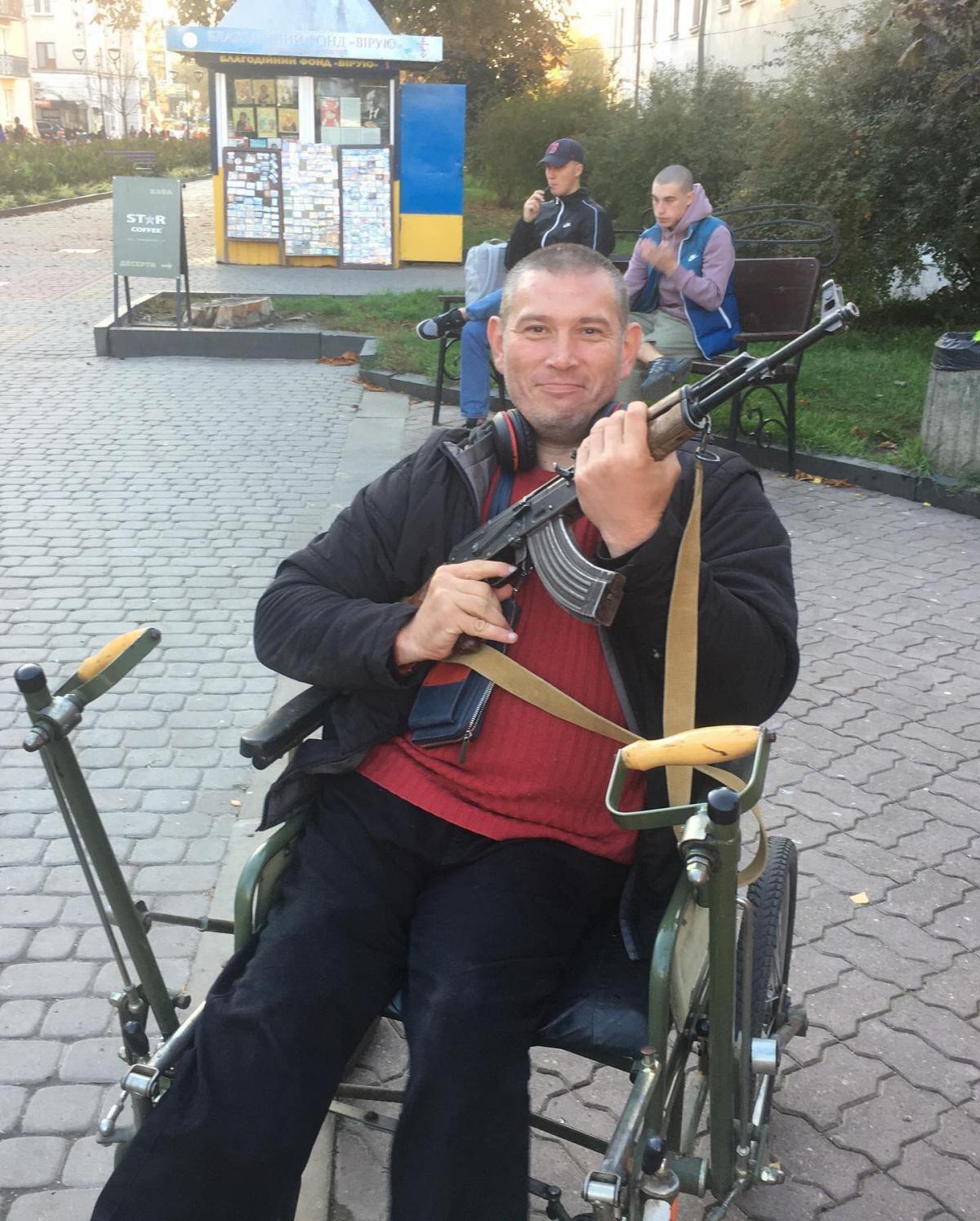 Новини Тернополя - фото з П’ять разів ходив до військкомату, а його не беруть на службу в ЗСУ. Чоловік каже про дискримінацію